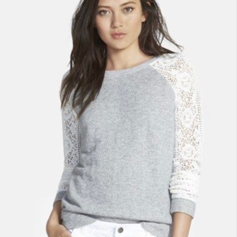 HINGE at Nordstrom Grey Sweatshirt with Off-White Crochet Lace Sleeves: L